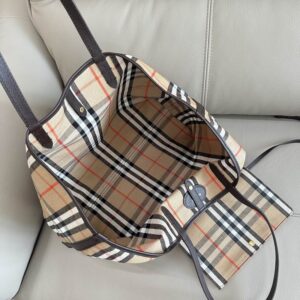 New Collection Burberry(Original Version) Bag 146 4 Burberry 38x16.5x28cm HQ (6) 1990135