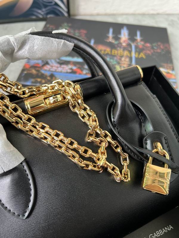 New Collection Dolce & Gabbana 44 New Collection Dolce & Gabbana 44