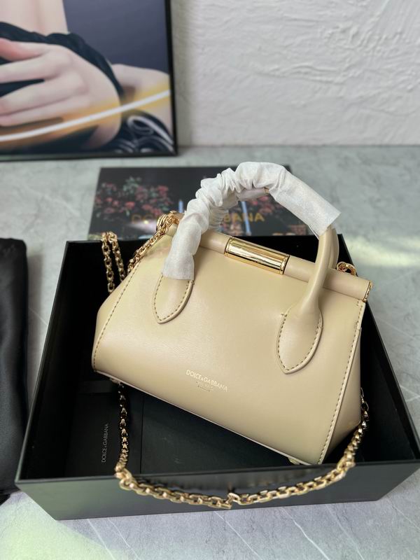 New Collection Dolce & Gabbana 44 New Collection Dolce & Gabbana 44