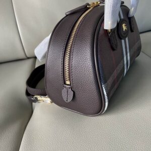 New Collection Burberry(Original Version) Bag 139 2 Highlands 19.5x9x12cm HQ (3) 1990286
