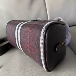 New Collection Burberry(Original Version) Bag 139 3 Highlands 19.5x9x12cm HQ (4) 1990285
