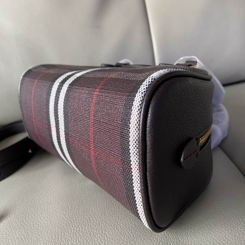 New Collection Burberry(Original Version) Bag 139 New Collection Burberry(Original Version) Bag 139