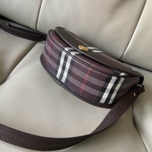New Collection Burberry(Original Version) Bag 140 3 Highlands 24.5x8x18cm HQ (3) 1990331