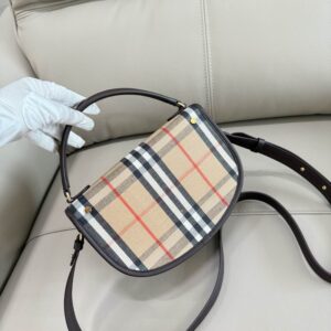 New Collection Burberry(Original Version) Bag 160 3 Highlands 24.5x8x18cm HQ (5) 1990065