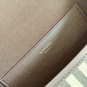 New Collection Burberry(Original Version) Bag 160 5 Highlands 24.5x8x18cm HQ (8) 1990062