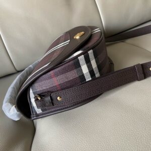 New Collection Burberry(Original Version) Bag 140 7 Highlands 24.5x8x18cm HQ (9) 1990316