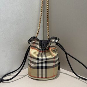 Horseshoe 14x10x19cm HQ (2) 1993386