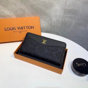 New Collection LV Bag 2560