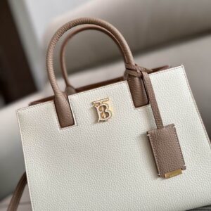 New Collection Burberry Bag 105 New Collection Burberry Bag 105