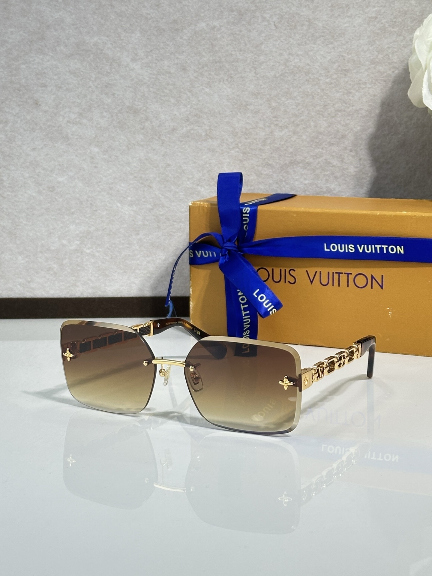 New Collection LV Glasses 332 New Collection LV Glasses 332