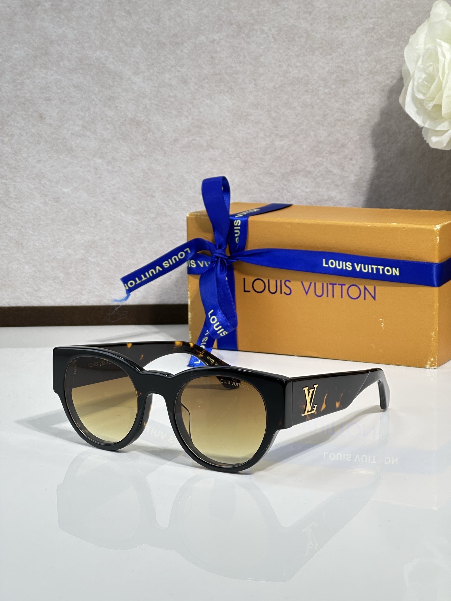 New Collection LV Glasses 326 New Collection LV Glasses 326
