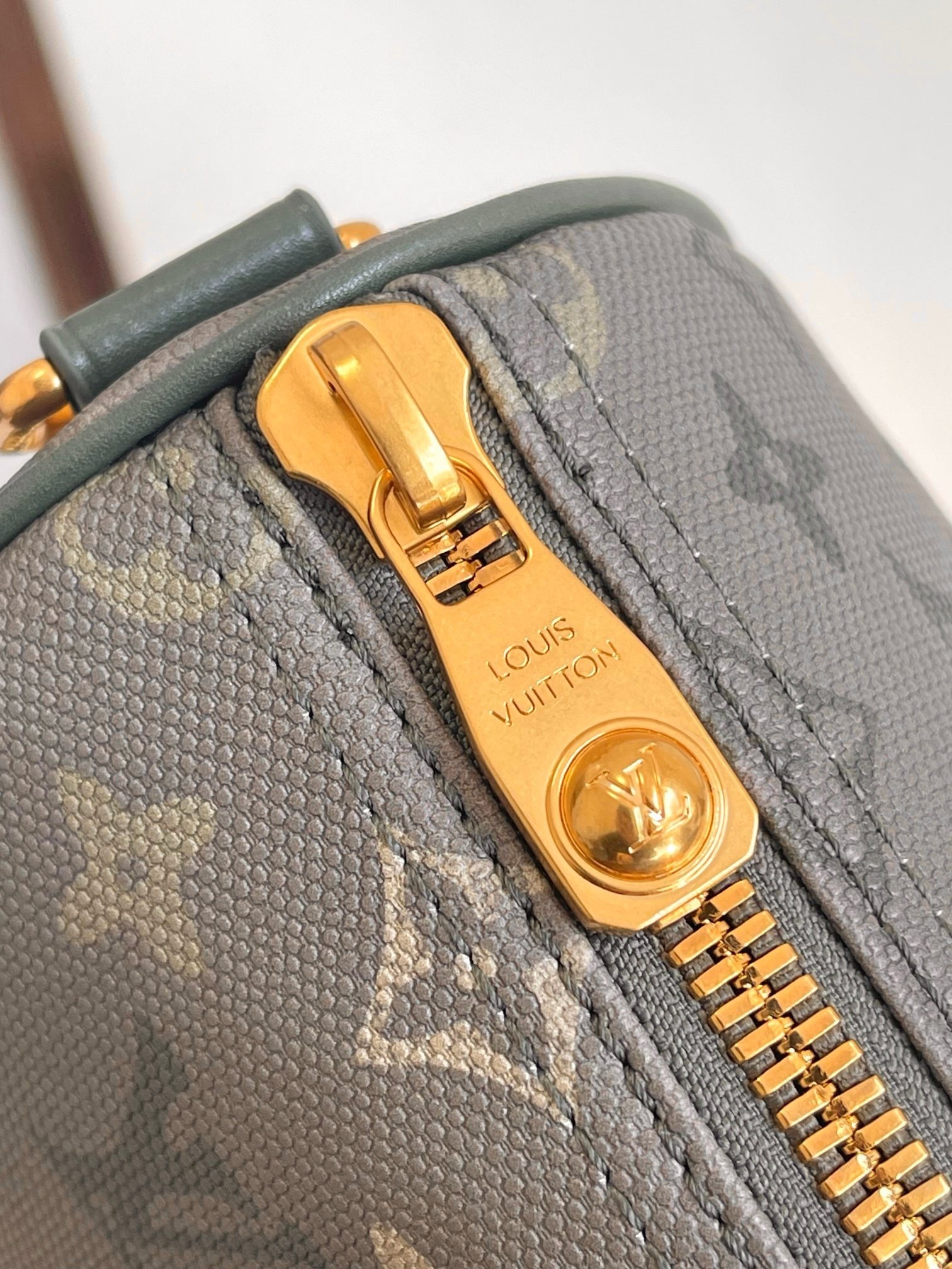 New Collection LV Bag 2605 New Collection LV Bag 2605