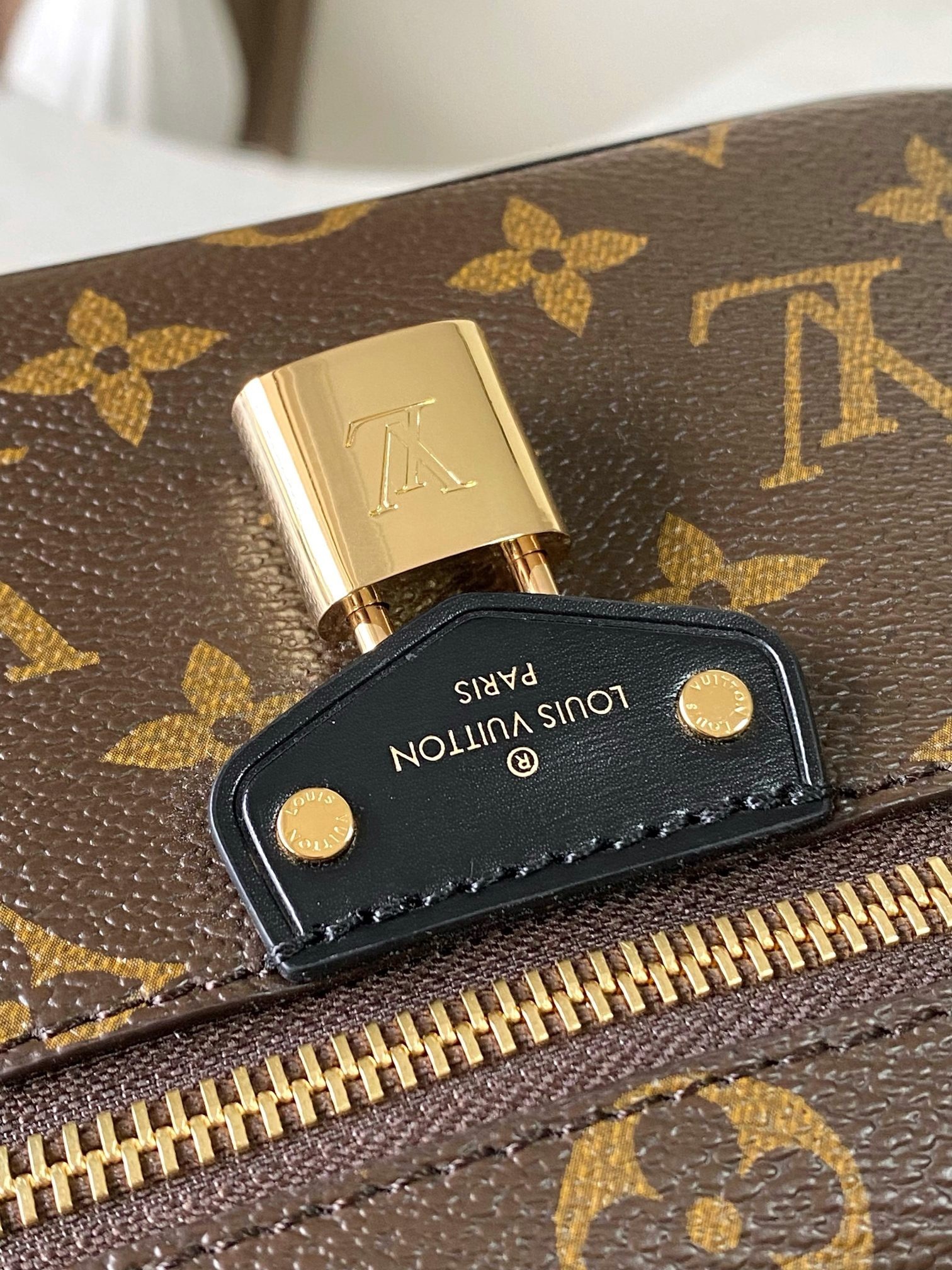 New Collection LV Bag 2595 New Collection LV Bag 2595