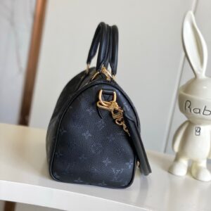 New Collection LV Bag 2599 4 5d5bc7c6