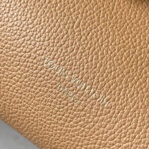 New Collection LV Bag 2596 4 657ea90c