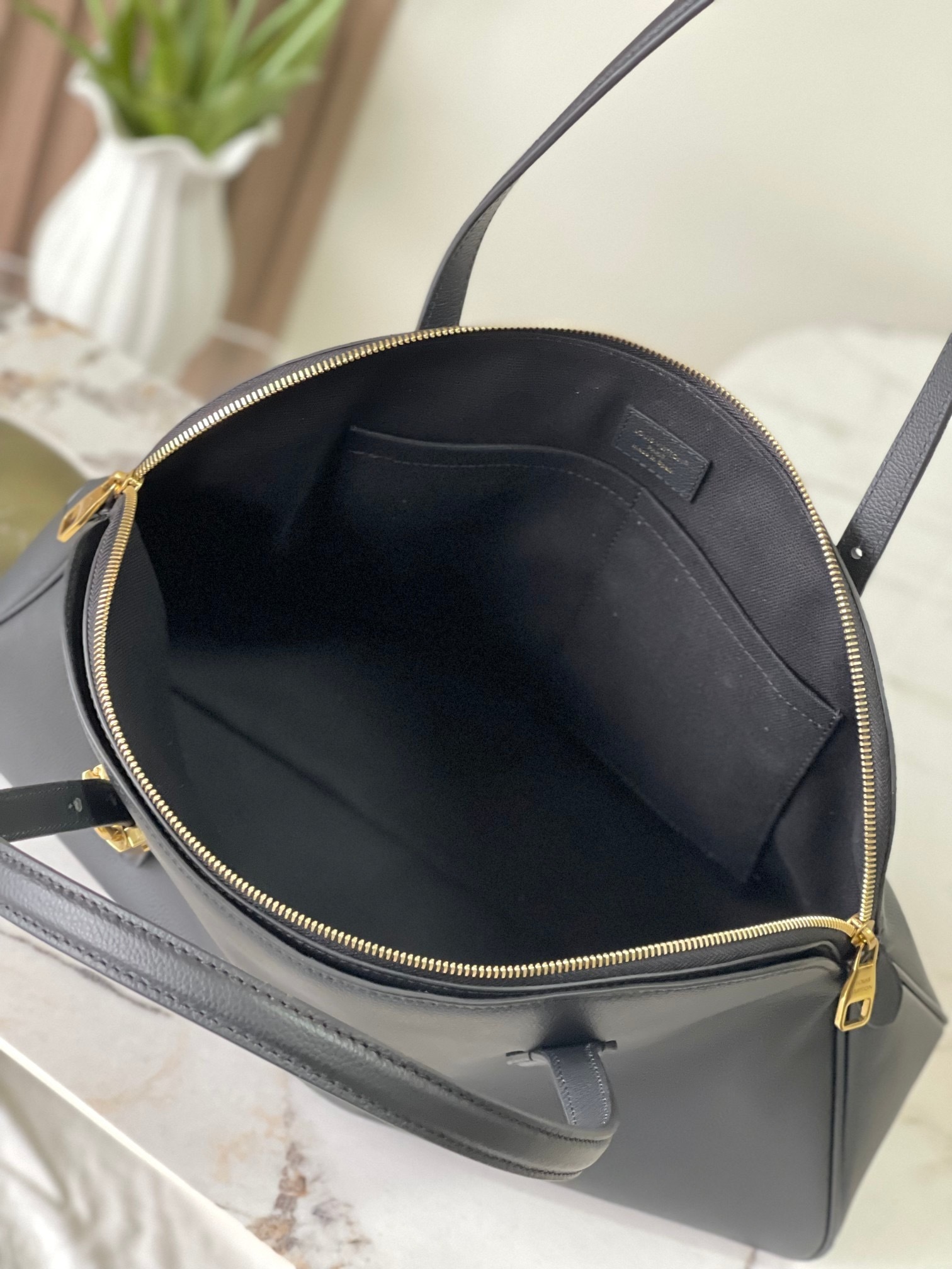 New Collection LV Bag 2597 New Collection LV Bag 2597