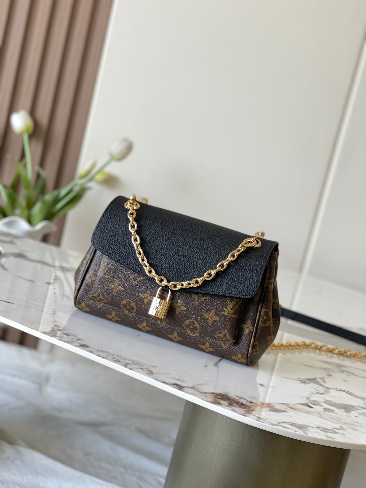 New Collection LV Bag 2590 New Collection LV Bag 2590