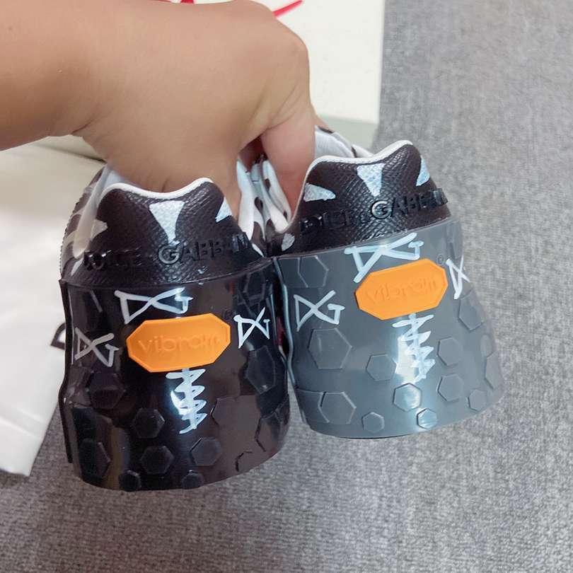 New Collection Dolce&Gabbana Sneakers 063 New Collection Dolce&Gabbana Sneakers 063