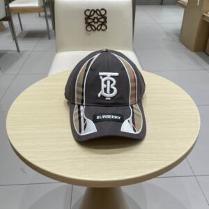 Burberry Cap (1418) 3610389