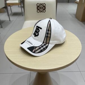 Burberry Cap (1453) 3610408