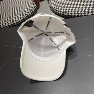 Burberry Cap (2512) 3580279