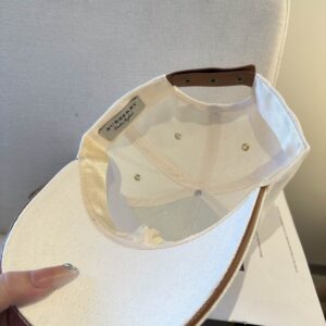 Burberry cap (217) 3561854