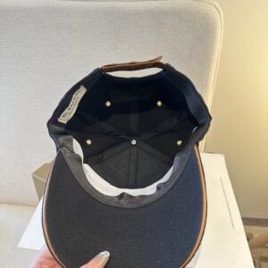 Burberry cap (226) 3561859