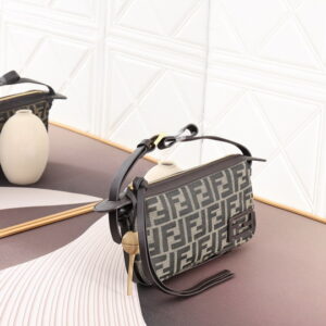 Fendi 07718 22x4 5x13cm ss2 2009336