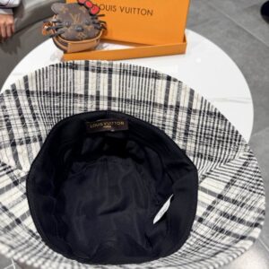 LV Hat (10) 3600032