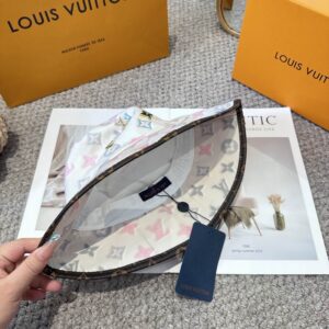 LV Hat (1666) 3600343