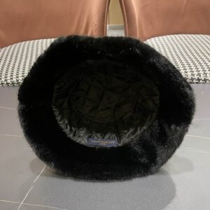 LV Hat (209) 3600065