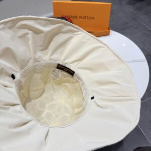 LV Hat (449) 3600085