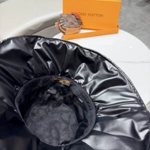 LV Hat (458) 3600090