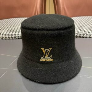 LV Hat (611) 3600227