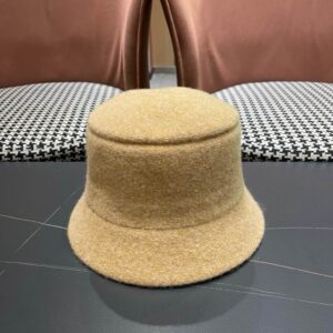 LV Hat (634) 3600236