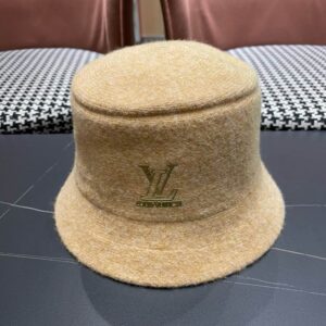 LV Hat (636) 3600237