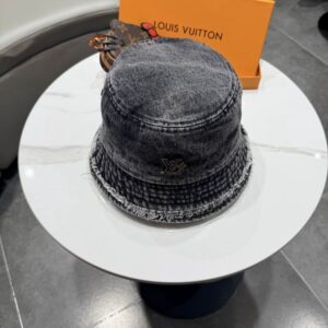 LV Hat (728) 3545575