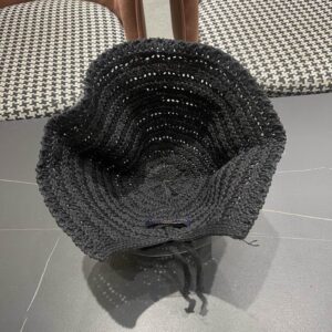 LV Hat (849) 3545577