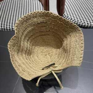 LV Hat (860) 3545582