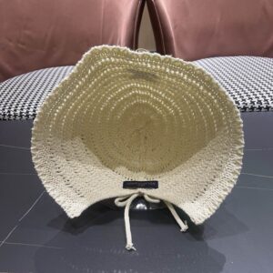 LV Hat (883) 3545592