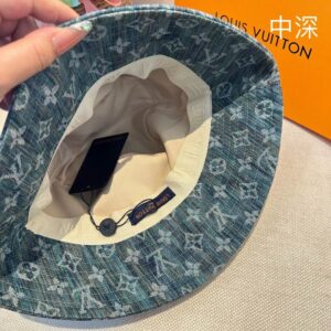 LV Hat (937) 3600280