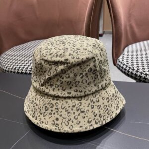 LV hat (1104) 3577949