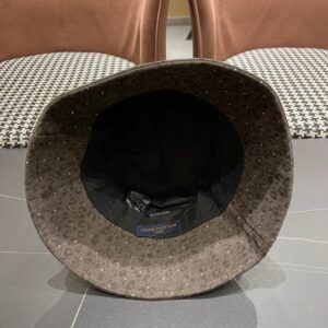 LV hat (1110) 3577951