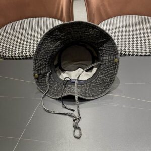 LV hat (116) 3560362