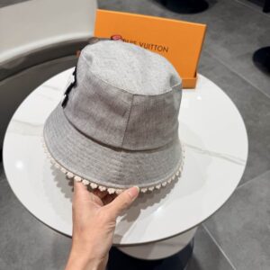 LV hat (1903) 3578019