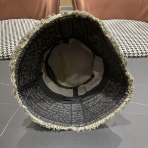 LV hat (230) 3560373