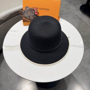 LV hat (37) 3577864