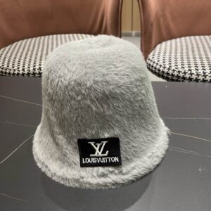LV hat (585) 3560407