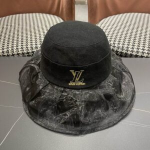 LV hat (743) 3577923