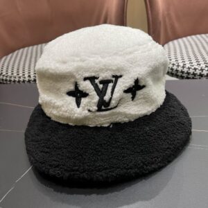 LV hat (773) 3560427